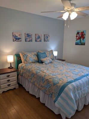 3 bedrooms, desk, iron/ironing board, free WiFi