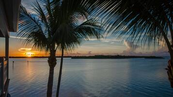Kolam renang outdoor