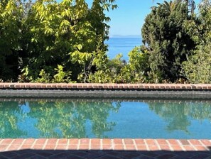 Piscine extérieure, piscine chauffée