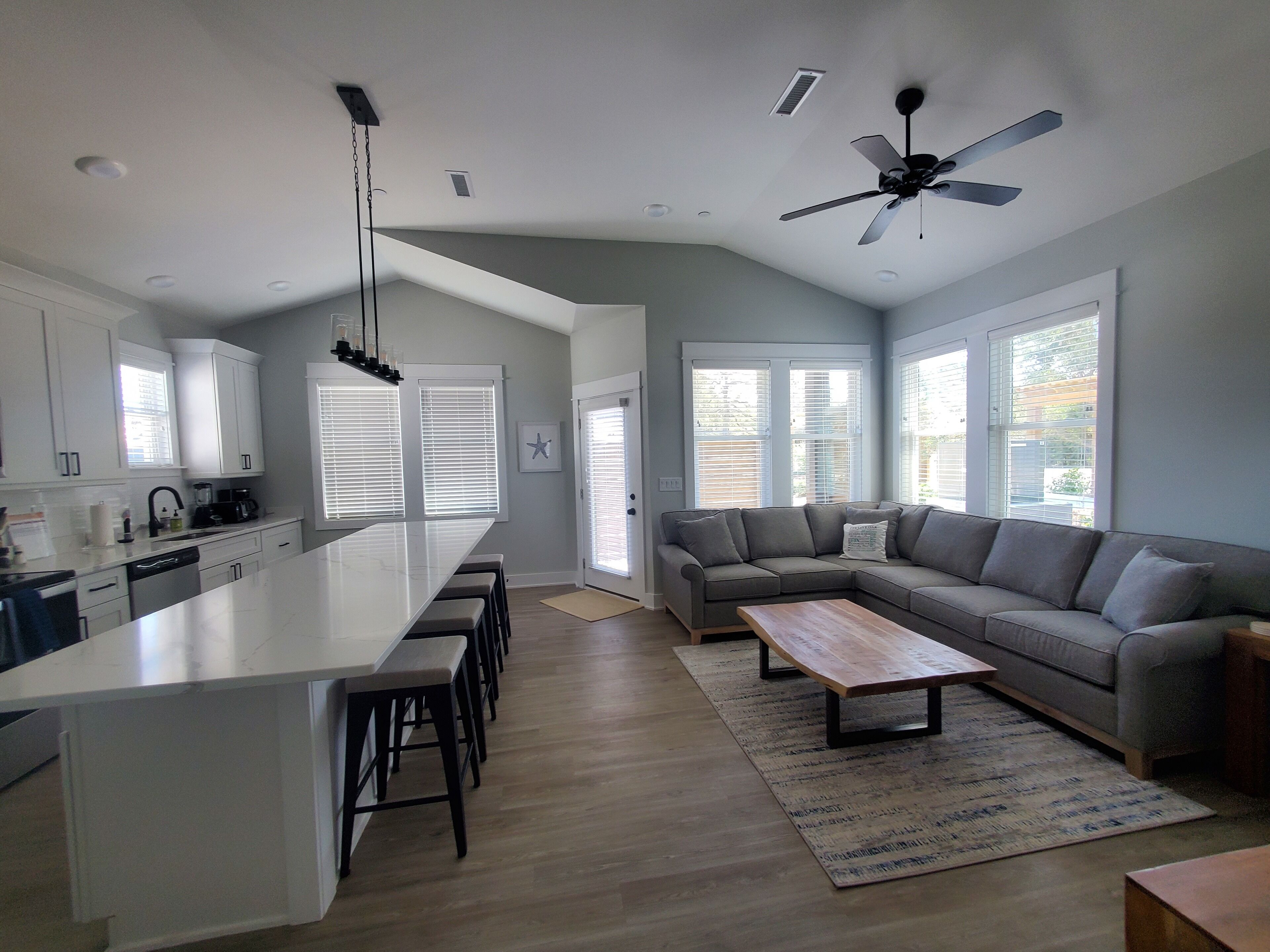 New 2 bdrm - Walk to Corolla Village and Beach!