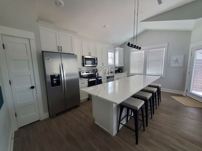 Walk to Corolla Village and the Beach!