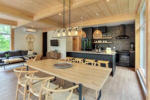 Interior - New! Le Lägom-spa 10 min from Tremblant (La Conception)