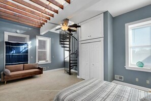 3 habitaciones, escritorio, tabla de planchar con plancha y wifi gratis 