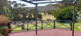 Old School Rocky Cape Farm Stay: Authentic Rural Hospitality 