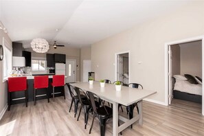 Dining - Cottage on Quiet Private Lake (Palmer Rapids)