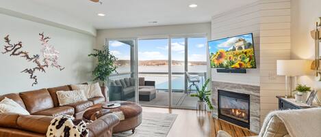 TV connectée, cheminée