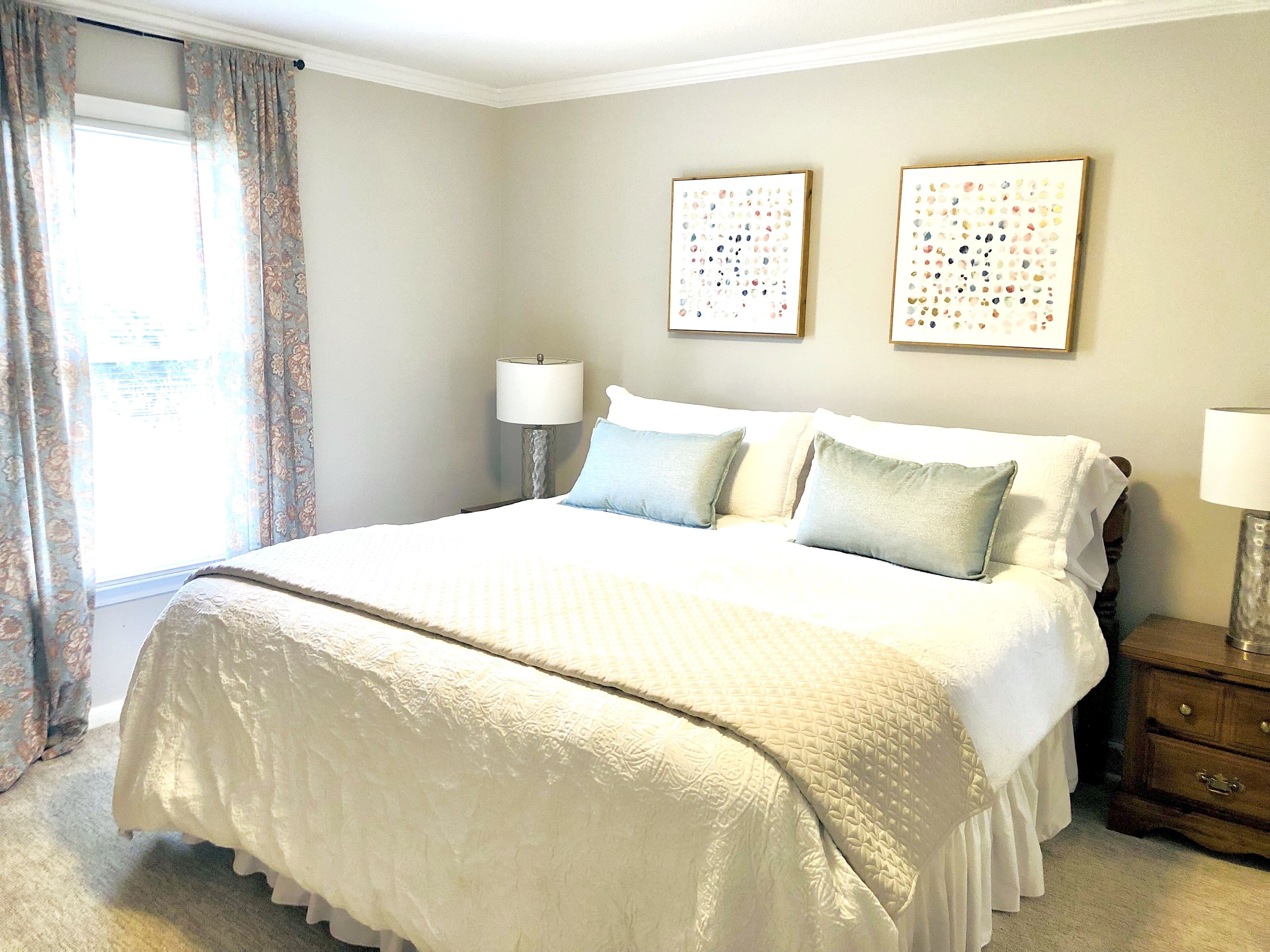 NEW!! The Yellow Cottage, FREE WIFI, parking and coffee!