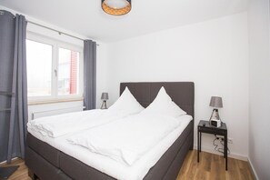 2 dormitorios, tabla de planchar con plancha, wifi y ropa de cama