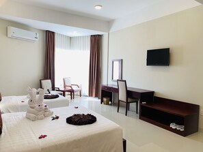 Luxury Double or Twin Room | In-room safe, individually decorated, individually furnished, desk - Duy Tan Quang Binh Hotel & Resort (Dong Hoi)
