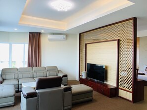 Luxury Double Room - Duy Tan Quang Binh Hotel & Resort (Dong Hoi)
