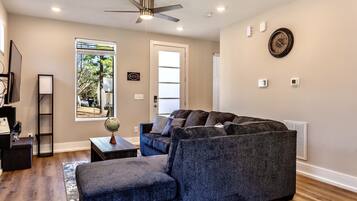 Smart-TV, Videospiele, Stereoanlage