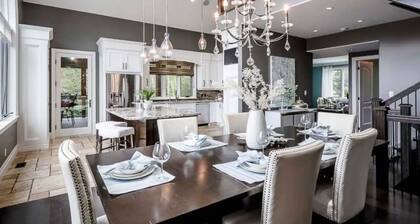 The Mansion, Wasaga beach, Blue mountain