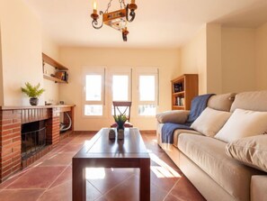 TV - Torre del Sol by Interhome (Torredembarra)