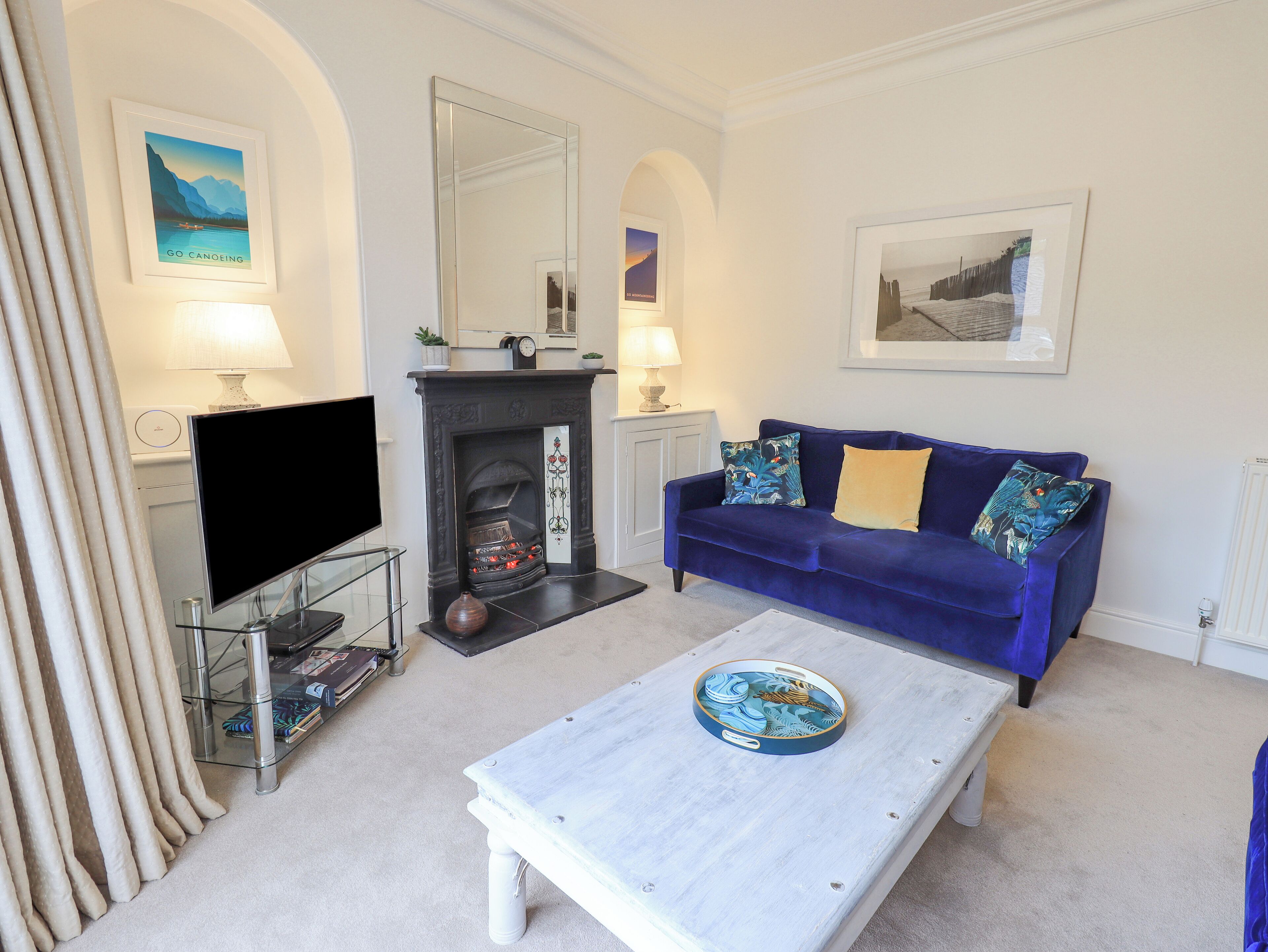 ASH COTTAGE, family friendly, with a garden in Bowness-On-Windermere