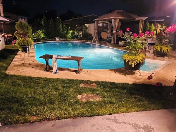 Outdoor pool, a heated pool