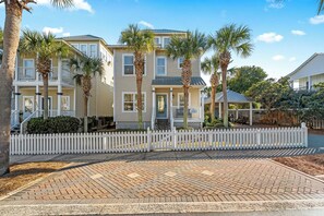 Exterior - Private walkway!  150 steps to the beach! (Miramar Beach)