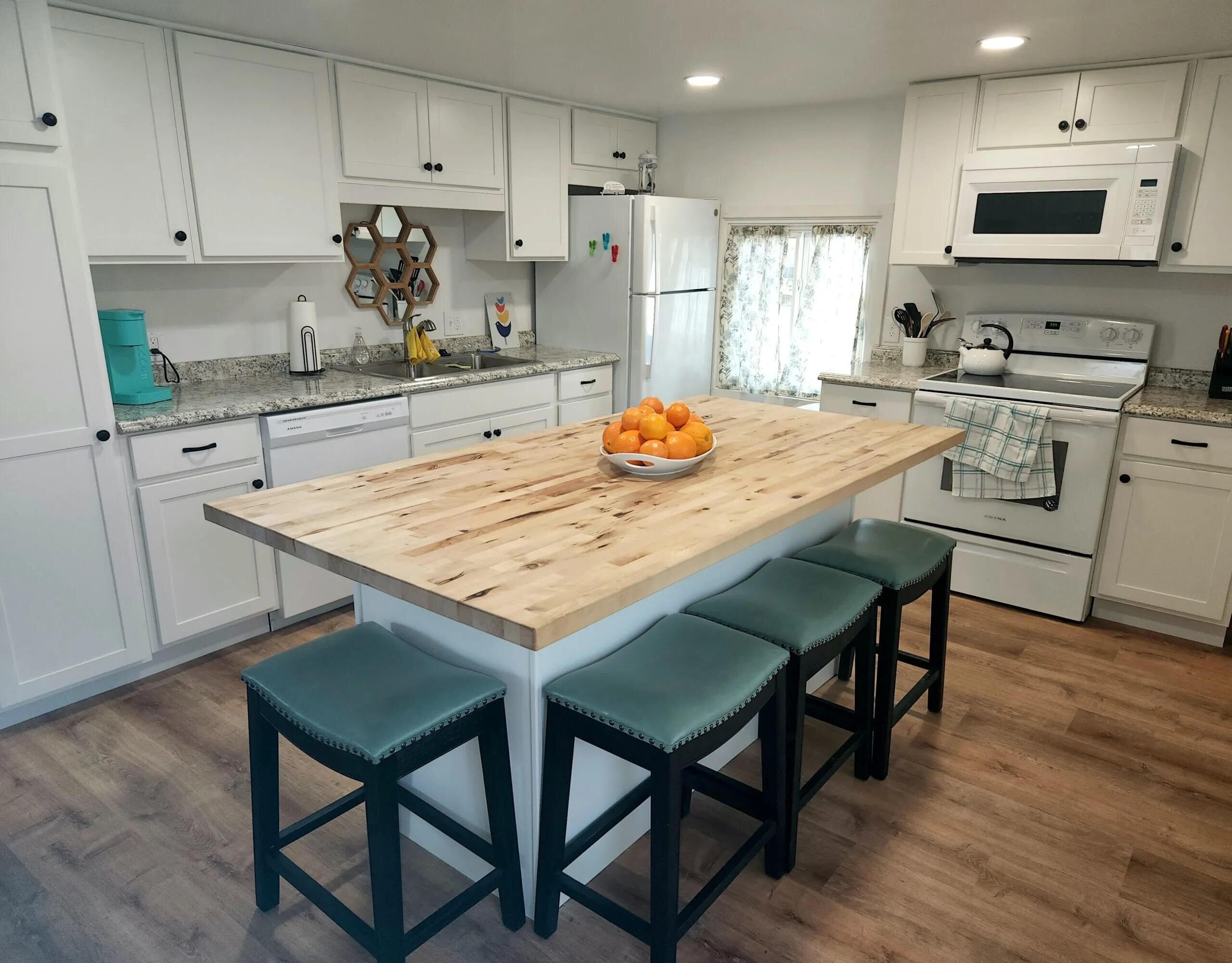 Off the beaten path to beautiful mountain views