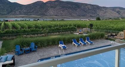 Poolside Suite Surrounded by Vineyard & Orchard