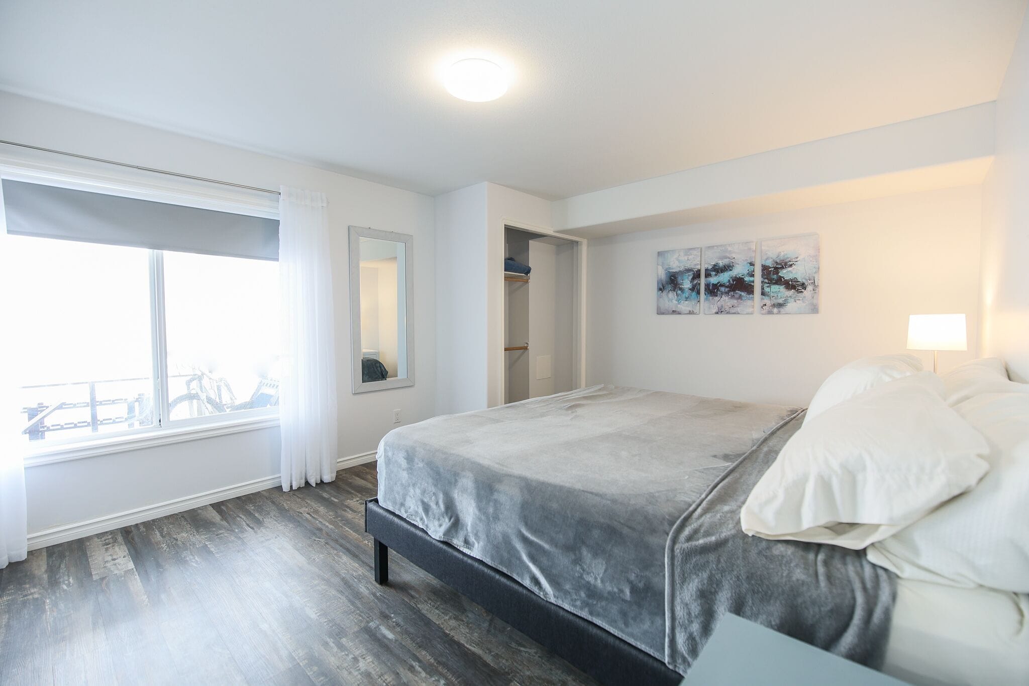 Poolside Suite Surrounded by Vineyard & Orchard