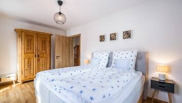 2 Schlafzimmer, Bügeleisen/Bügelbrett, kostenloses WLAN, Bettwäsche