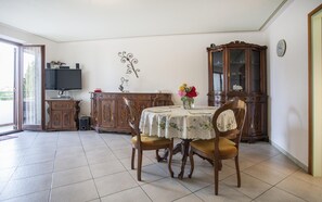 Cooktop, cafeteira/chaleira, chaleira elétrica
