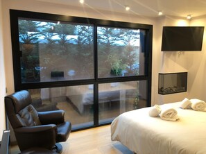 3 bedrooms