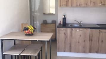 House, 2 Bedrooms, Patio | Interior