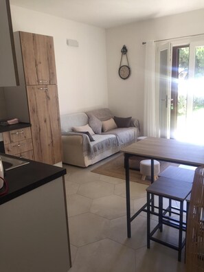 House, 2 Bedrooms, Patio | Living room - Holiday Home in Sardinia (Budoni)