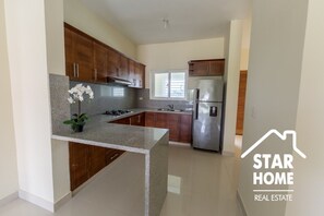 Apartment, 2 Schlafzimmer, Raucher, eigener Pool | Innenbereich