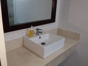 Apartment, 2 Schlafzimmer, Raucher, eigener Pool | Badezimmer | Seife