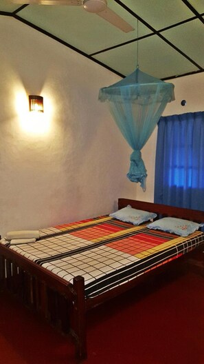 Villa, Multiple Bedrooms, Accessible, Balcony | 7 bedrooms, bed sheets - 100 Step Beach White House (Weligama)