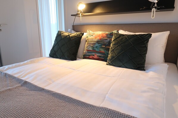 Departamento, 1 habitación, balcón, vista al jardín | 2 habitaciones