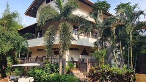 Front of property - Comfortable Island Suites With Beautiful View and Balconies With Kitchenette (Ko Mak)