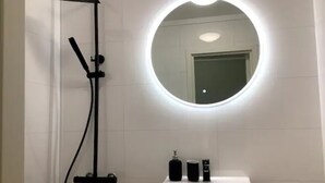 Nicht klassifiziertes Bild, 3 von 10, Schaltfläche