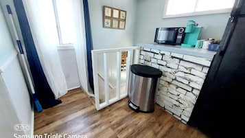 House, 2 Bedrooms, Balcony, River View | Interior