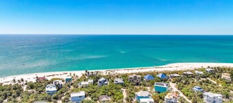 4 King Suites - Private Pool + Spa - 2 Carts - Easy Island Escape