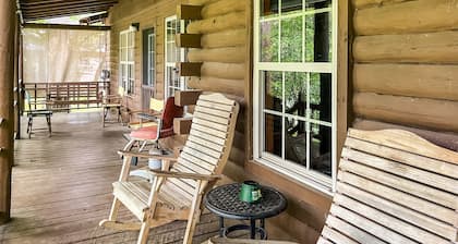 Little Dunham River Cabin ~ on the Little Red