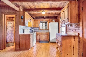 Refrigerador, microondas, horno, lavavajillas