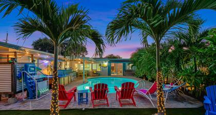 4br 2b Tropical Paradise HEATED POOL & Hot Tub 5min to the BEACHđ