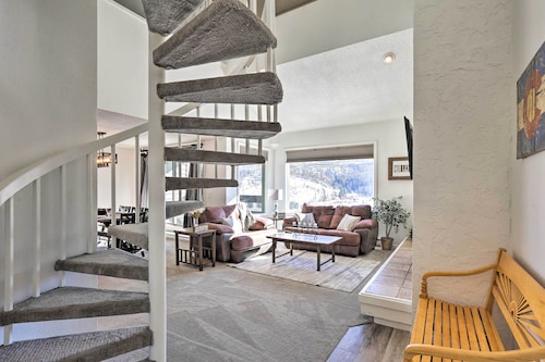 Walkable Winter Park Condo ~ 4 Mi to Slopes!