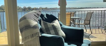 New! Lakefront 2-bedroom Condo. Newly remodeled.