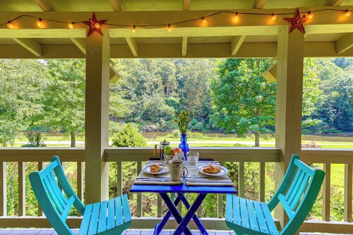 Riverside Cabin Near West Jefferson!