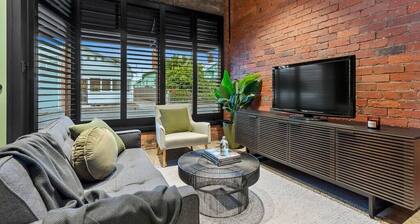 The Milliner on Elizabeth, Geelong West