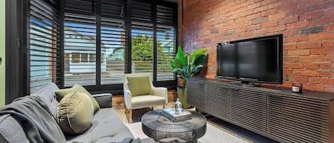 Télévision, espaces bureaux