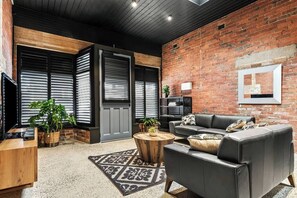 TV, offices - The Radford Geelong West | Walk to Cafes (Geelong West)