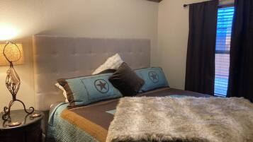 1 chambre, fer et planche à repasser, accès au Wi-Fi (inclus)