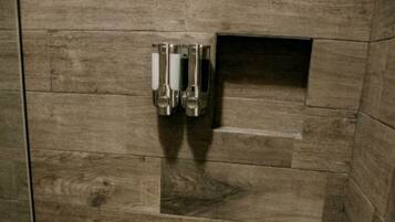 Loft Deluxe, varias camas | Baño