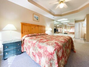 1 bedroom, iron/ironing board, WiFi, bed sheets - Pool | WiFi | Lake Front | Sleeps 4 | MM 13 (311B) (Village of Four Seasons)