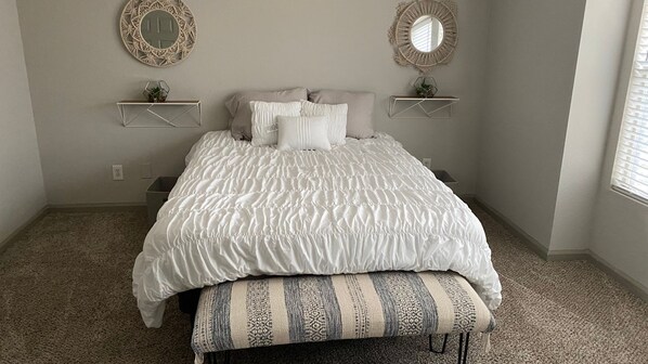 3 bedrooms, iron/ironing board, free WiFi, bed sheets