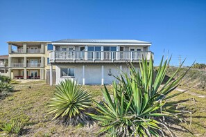 Exterior - Sunny Florida Home w/ Decks & View, Steps to Beach (Flagler Beach)